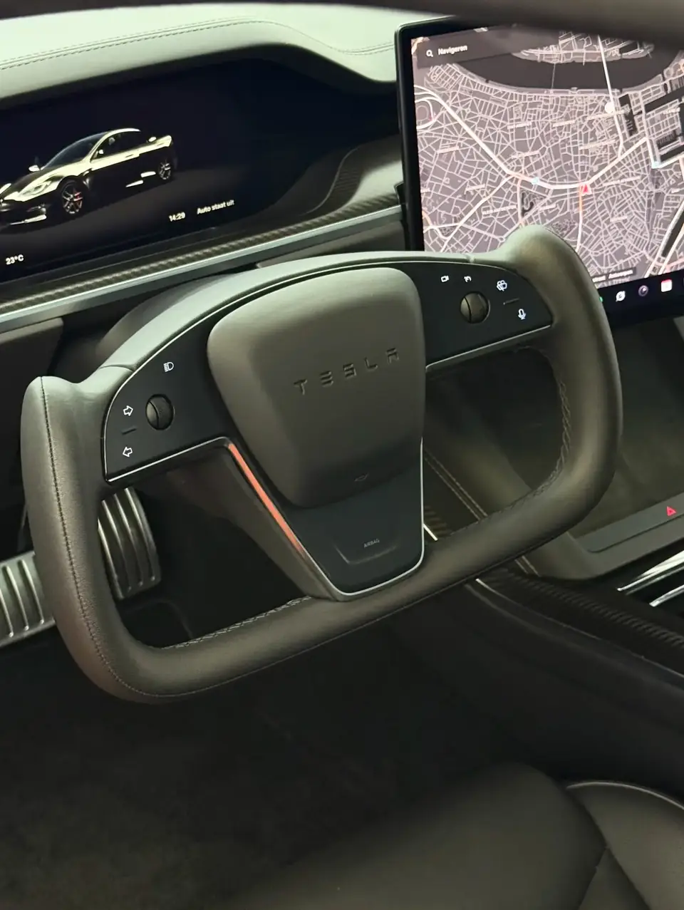 Fris dashboard na interieurbehandeling met ozon
